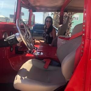 Meet your Posher, Caron